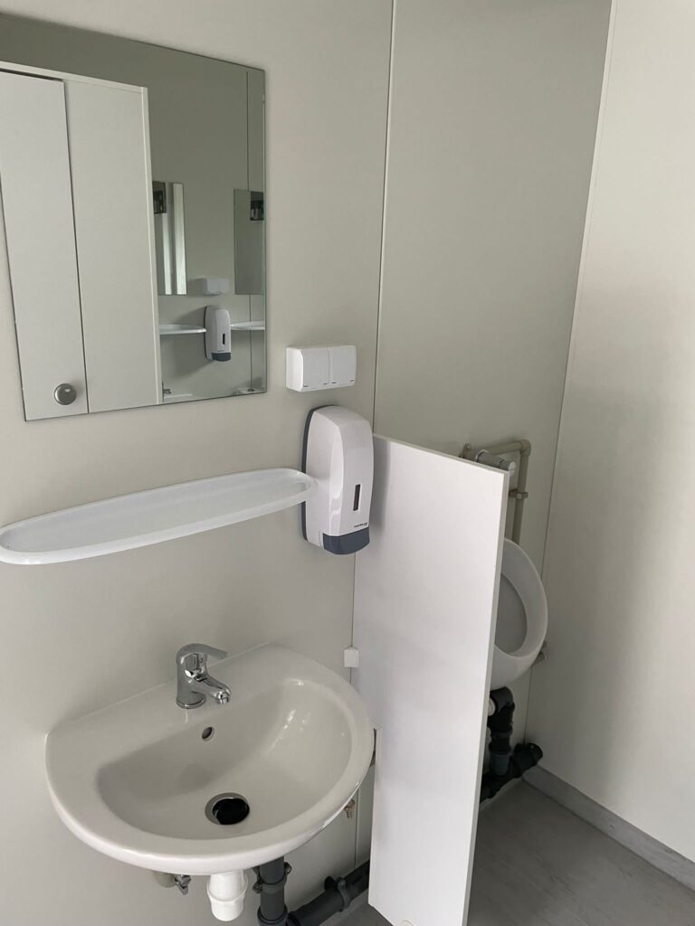 Offre 114 Conteneur sanitaire combiné