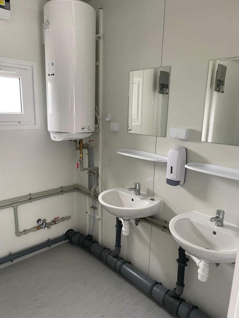 Offre 114 Conteneur sanitaire combiné