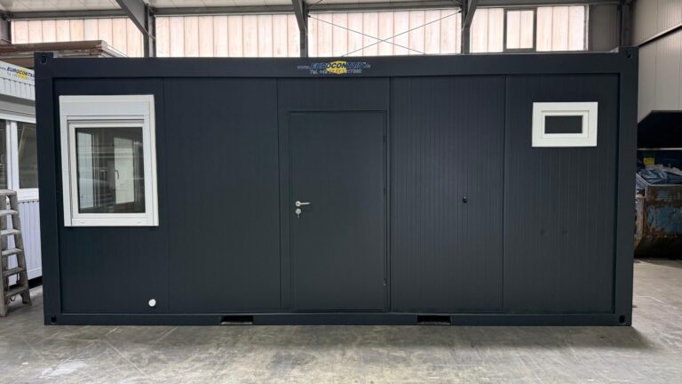 Buerocontainer-20-Fuss-mit-WC-TRakt-Fabrikenu-2-scaled-1
